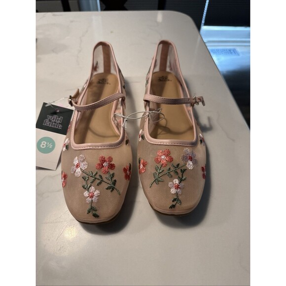 wild fable Shoes - Wild Fable Women’s Pink Embroidered Floral Mesh Mary Jane Flats Buckle 8.5